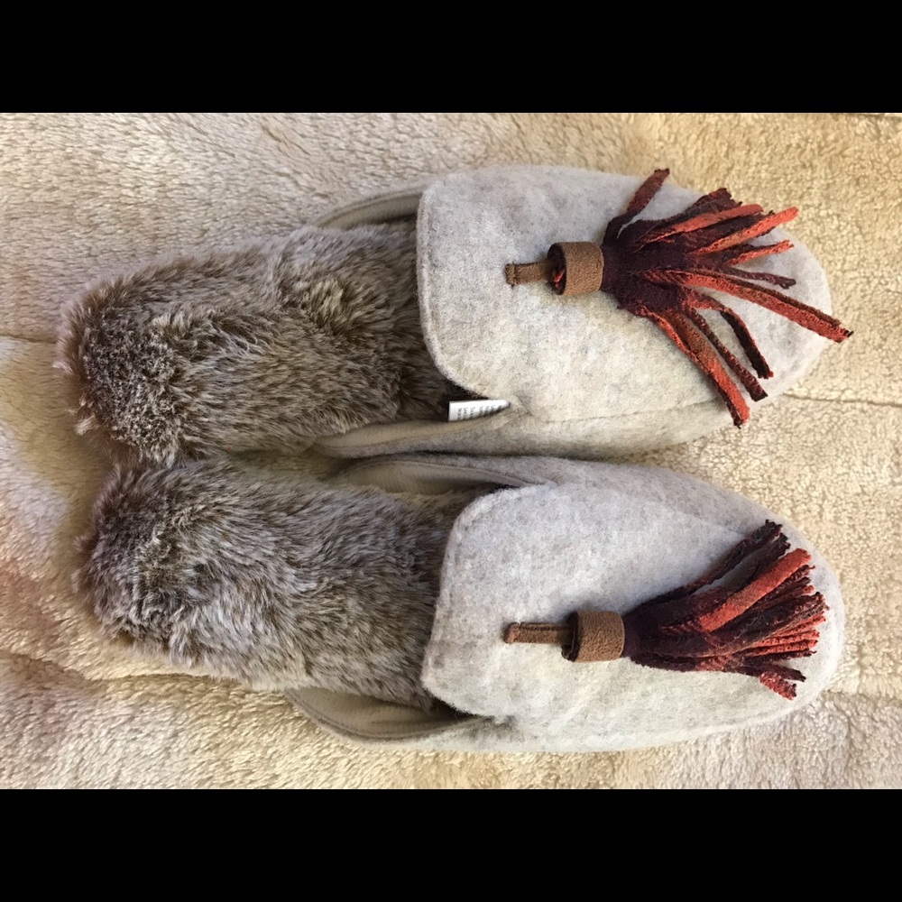 Ladies Slippers